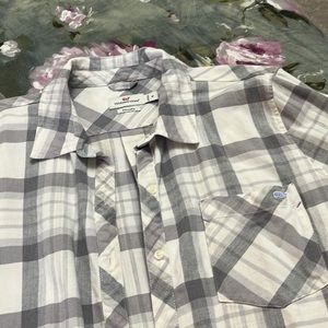 Vineyard Vines Button Down sz 16